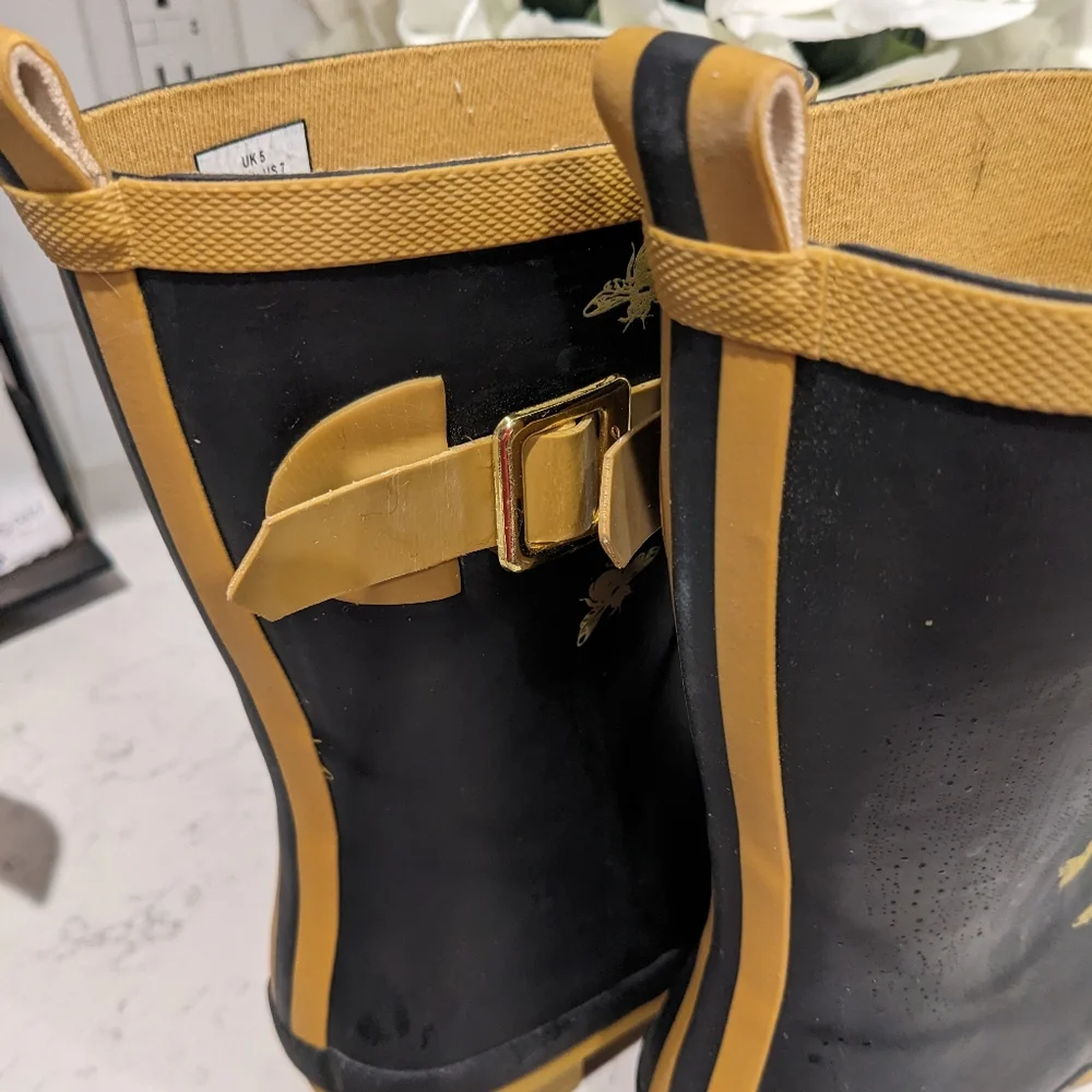 Bumble Bee Welly Rain Boots
